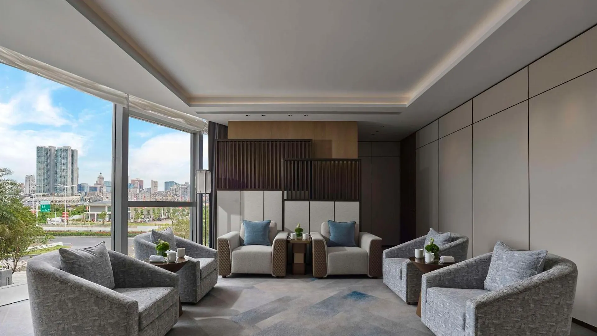 Hilton Zhuhai 5*,