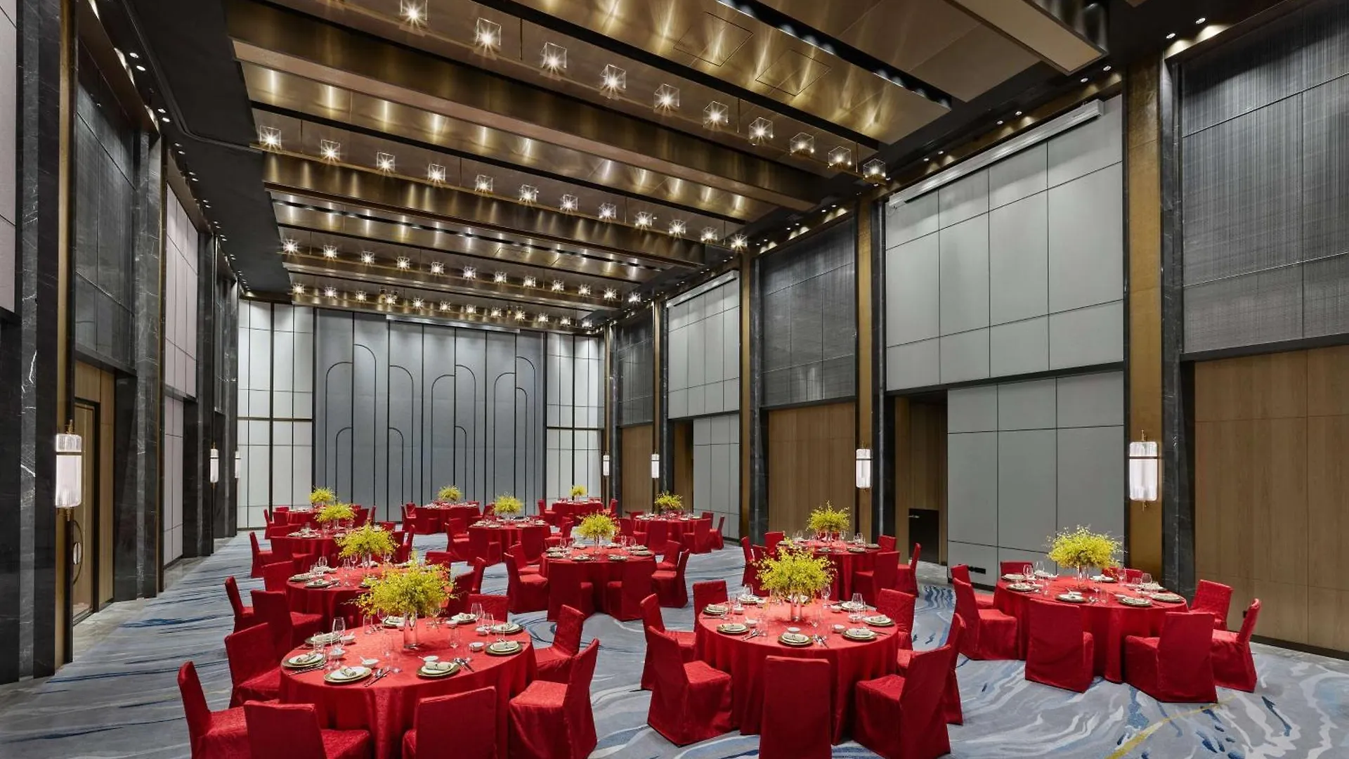 Hilton Zhuhai 5*,