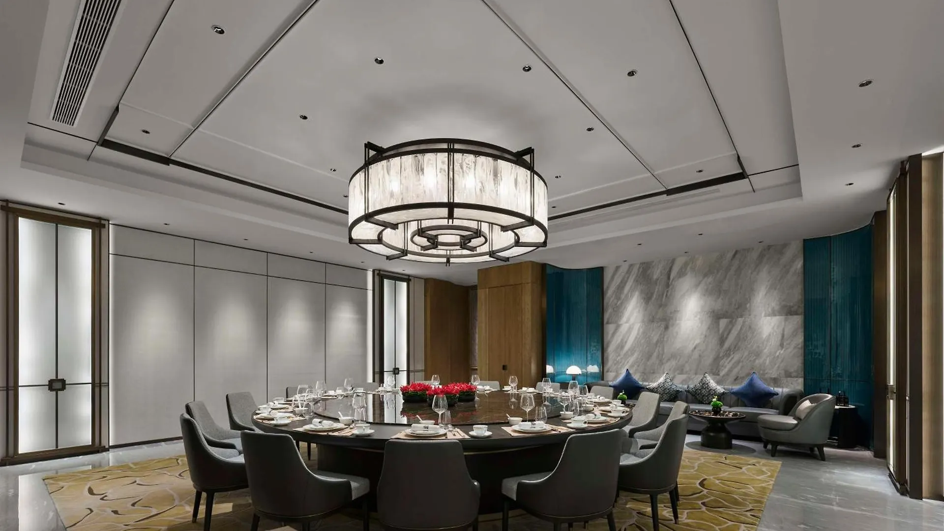 Hilton Zhuhai 5*,